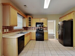 1701 Hillside Bend Xing in Lawrenceville, GA - Foto de edificio - Building Photo