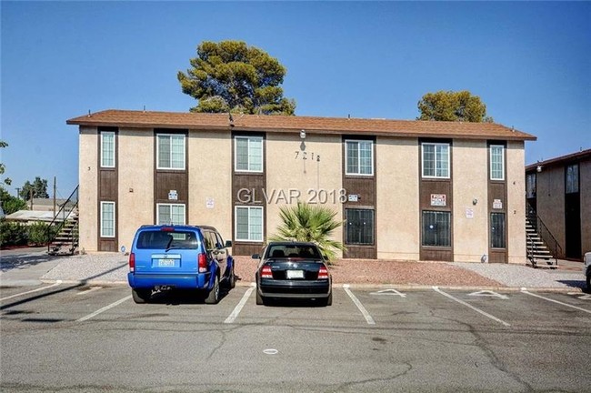 Covington Apartments in Las Vegas, NV - Building Photo - Building Photo