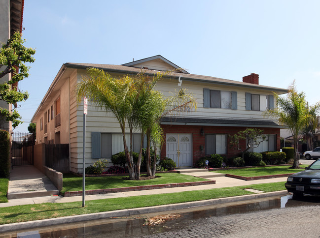 12532 Cranbrook Ave in Hawthorne, CA - Building Photo - Building Photo