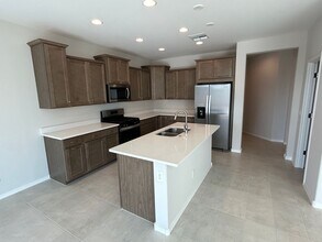 17619 W San Juan Ave in Litchfield Park, AZ - Building Photo - Building Photo