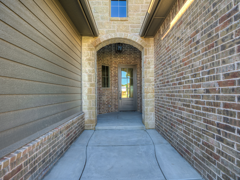 2201 Josslyn Pl in Edmond, OK - Building Photo