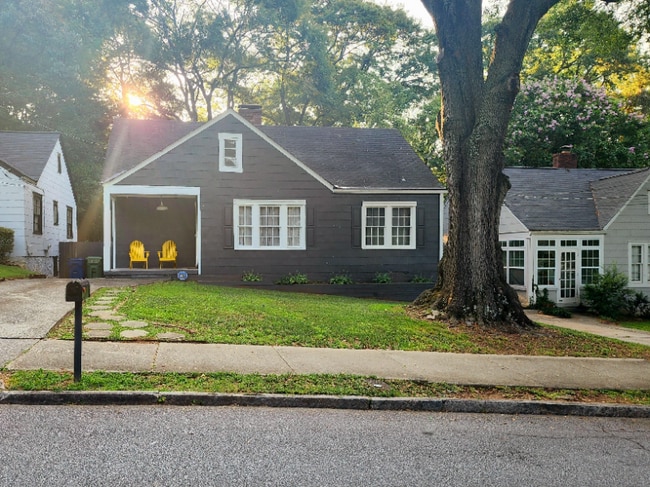 property at 1103 Atlantic Dr NW