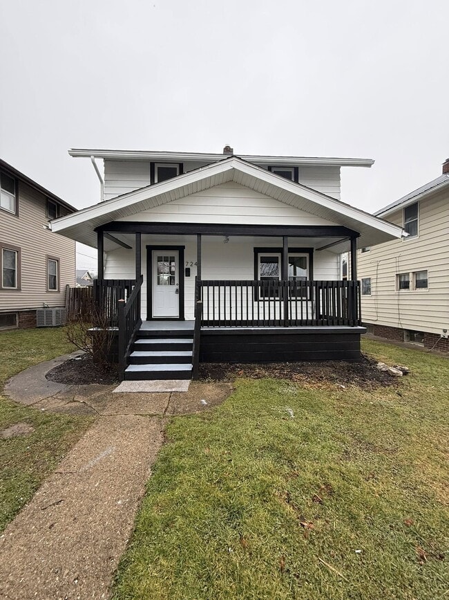 property at 724 Luck Ave