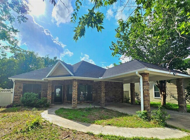 property at 5122 Dickens Rd
