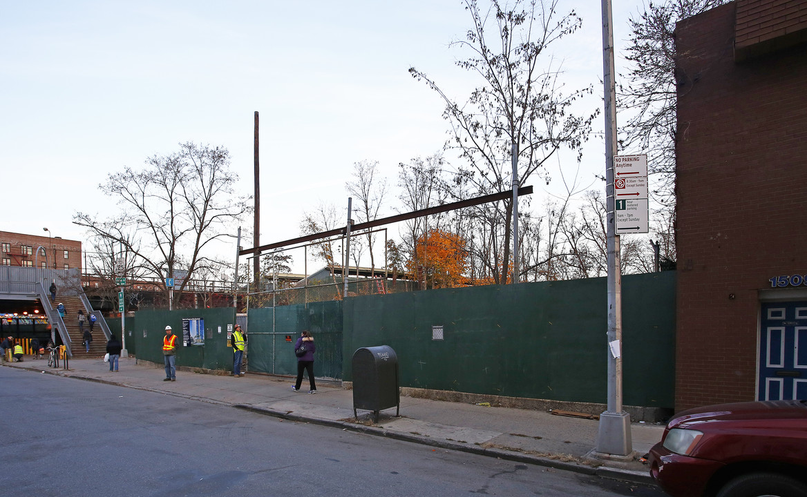 1 Brooklyn Bay Condominiums in Brooklyn, NY - Building Photo