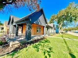 2825 Meadowbrook Dr in Fort Worth, TX - Building Photo - Building Photo