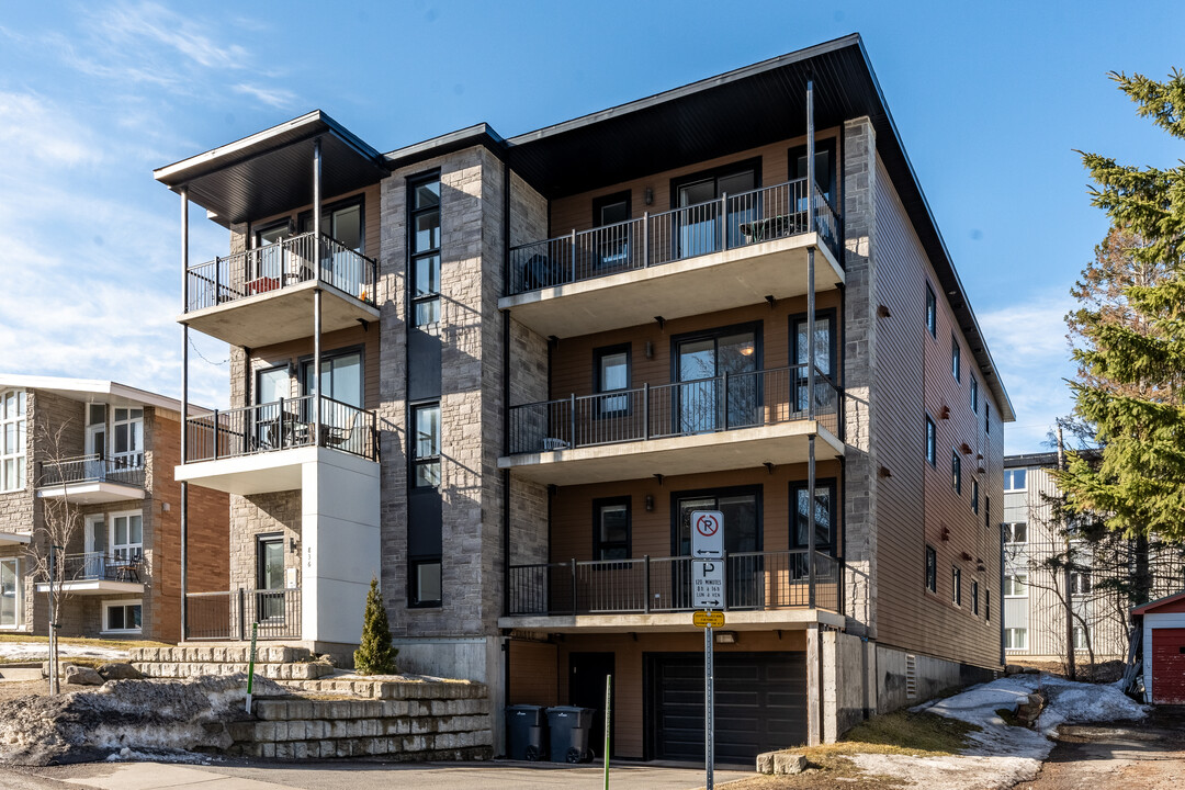 836 Du Chanoine-Scott Av in Québec, QC - Building Photo