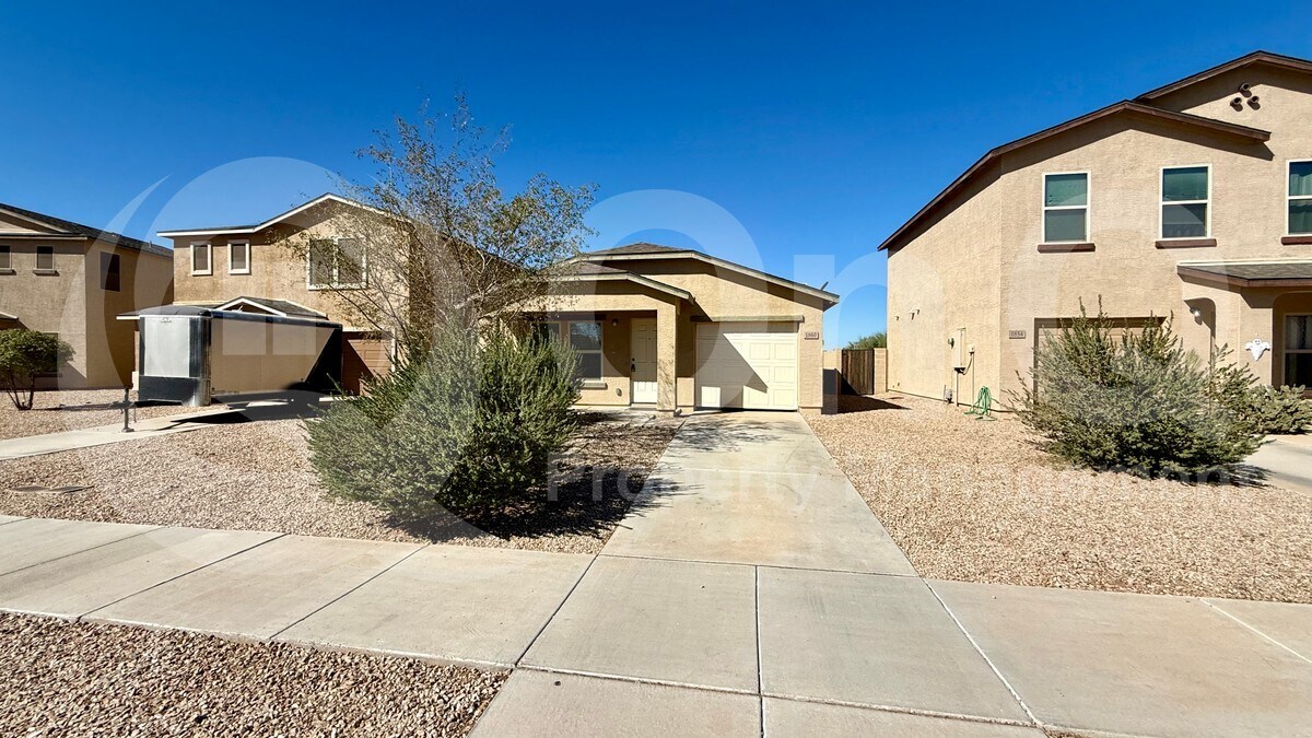 1860 S Wooten St in Coolidge, AZ - Building Photo