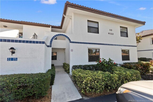 6122 SE Landing Way in Stuart, FL - Building Photo - Building Photo
