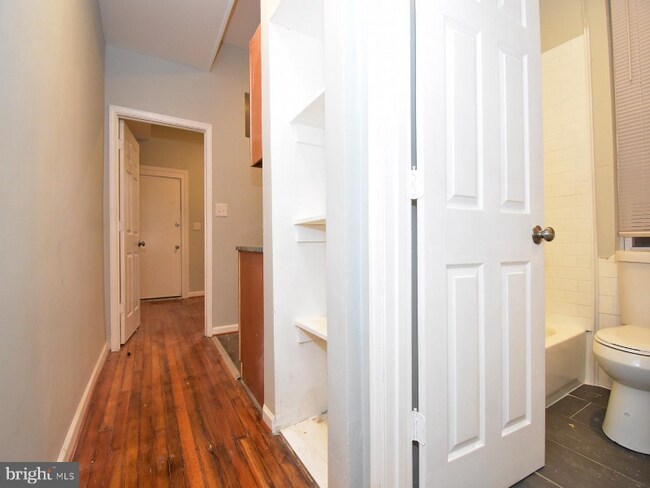 1637 Gwynns Falls Pkwy-Unit -Duplicate of Apt 201 in Baltimore, MD - Building Photo - Building Photo