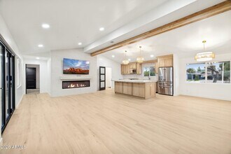 1216 W Rovey Ave in Phoenix, AZ - Building Photo - Building Photo