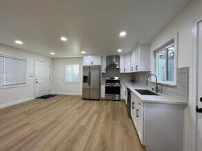 5326 Hammill Rd in El Monte, CA - Building Photo - Building Photo