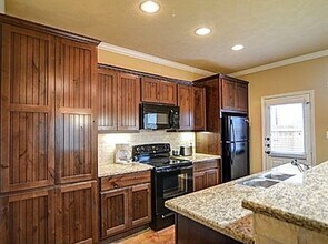 3380 Keefer Loop in College Station, TX - Building Photo - Building Photo