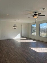 319 Parallel Cir in Marble Falls, TX - Building Photo - Building Photo