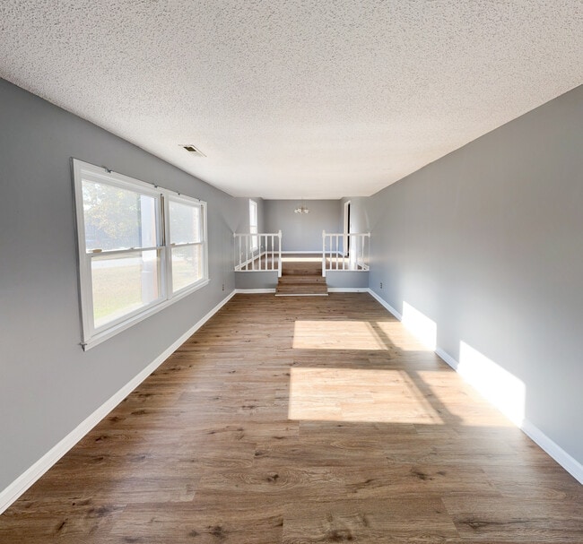 946 Rim Rd in Fayetteville, NC - Building Photo - Building Photo