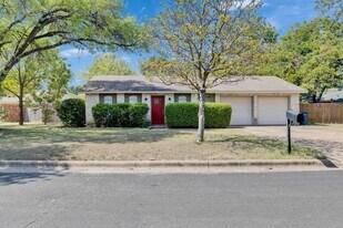 7404 Bucknell Dr in Austin, TX - Building Photo
