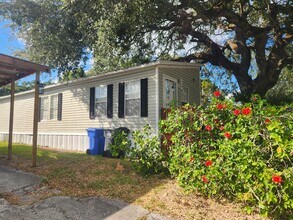 7004 Marine Dr in Tampa, FL - Building Photo - Building Photo