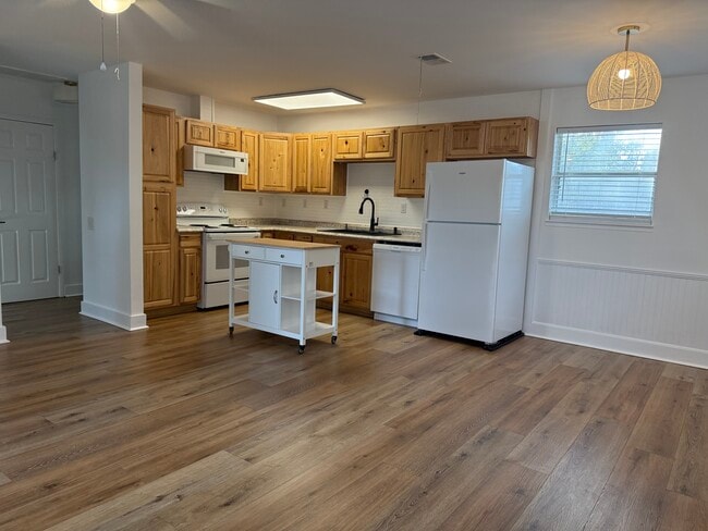 235 Waterside Ln in Freeport, FL - Building Photo - Building Photo