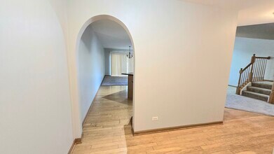 3261 Cool Springs Ct in Naperville, IL - Building Photo - Building Photo