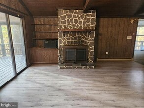 851 Nancy Jack Rd in Gerrardstown, WV - Foto de edificio - Building Photo