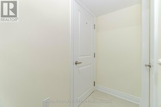 20 Hubbell Rd in Brampton, ON - Building Photo - Building Photo