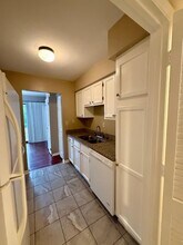 750 Shaker Dr-Unit -Unit 401 in Lexington, KY - Building Photo - Building Photo