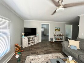 9916 N Nash St in Middlesex, NC - Building Photo