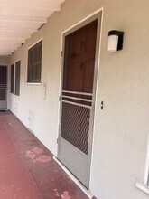 1616 Fair Oaks Ave, Unit 15 in South Pasadena, CA - Building Photo - Building Photo