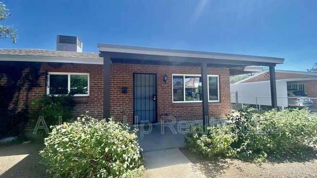 5020 E 1st St in Tucson, AZ - Building Photo - Building Photo