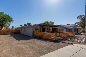 535 E Mountain View Rd in Phoenix, AZ - Building Photo - Building Photo