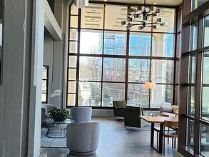 2429 Locust St, Unit 615 in Philadelphia, PA - Foto de edificio - Building Photo