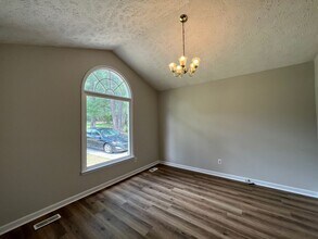 208 Cobblestone Ct in Raeford, NC - Building Photo - Building Photo