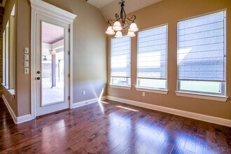 421 River Bank Ln in Granbury, TX - Building Photo - Building Photo