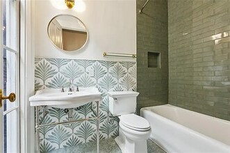 632 Esplanade Ave in New Orleans, LA - Building Photo - Building Photo