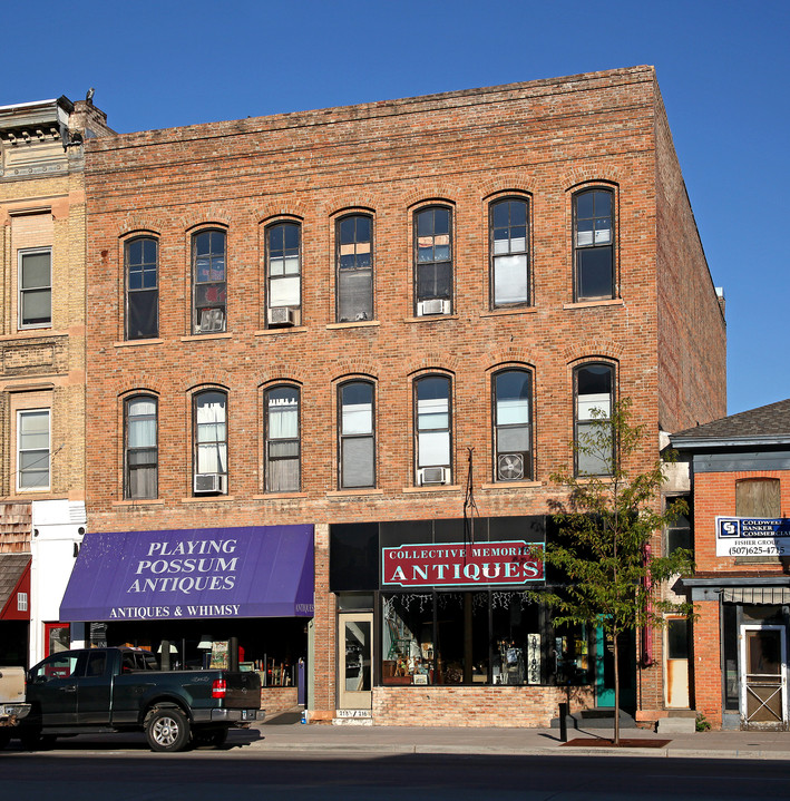 216-218 S Minnesota Ave in St. Peter, MN - Building Photo