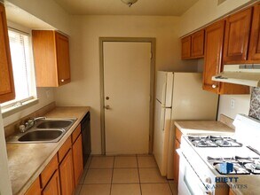 10737 Aquamarine St in El Paso, TX - Building Photo - Building Photo