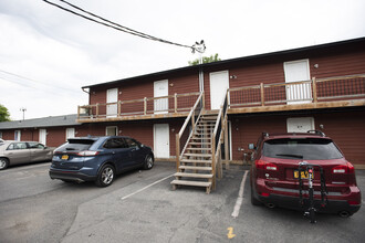 101 Polk St in Syracuse, NY - Foto de edificio - Building Photo