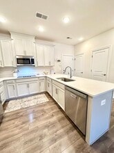 10338 Ratcliffe Trl in Manassas, VA - Building Photo - Building Photo