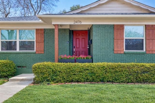 2476 Pinebluff Dr in Dallas, TX - Building Photo - Building Photo