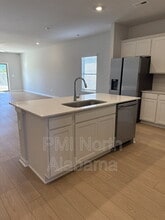 15733 Ruthie Lynn Dr in Athens, AL - Foto de edificio - Building Photo