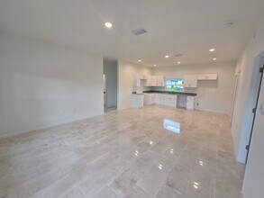 2921 2nd St SW in Lehigh Acres, FL - Building Photo - Building Photo