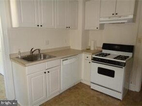 14 E Madison Ave in Collingswood, NJ - Building Photo - Building Photo