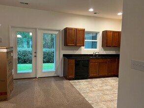 204 Swallowtail Ln in Goose Creek, SC - Building Photo - Building Photo