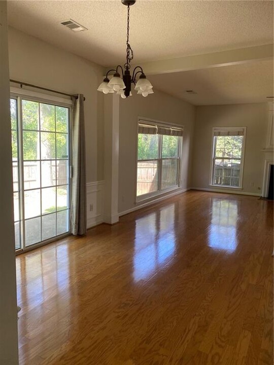 13536 Weycroft Cir in Alpharetta, GA - Building Photo