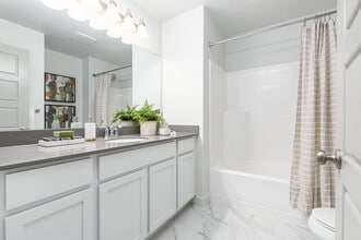 Scenic Slopes in Grantsville, UT - Foto de edificio - Building Photo