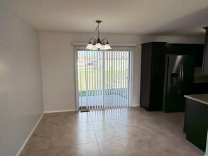 705 W Christopher Ln in Clever, MO - Building Photo - Building Photo