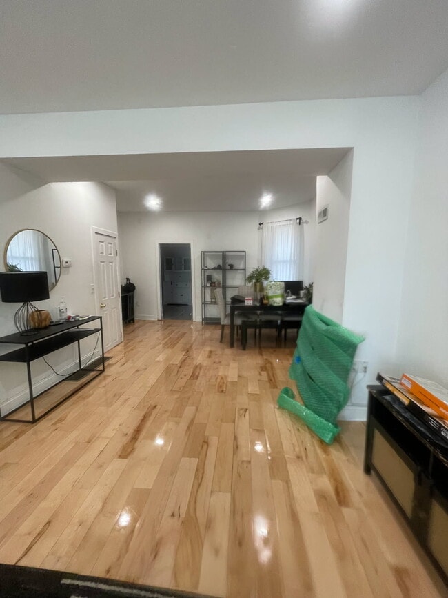 property at 5759 Larchwood Ave
