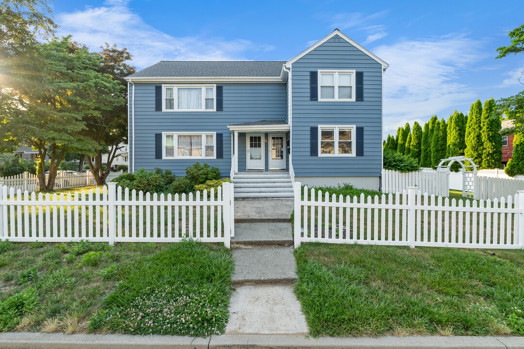 228 Jennings Rd in Fairfield, CT - Building Photo