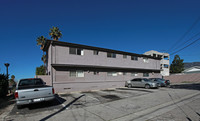 Elms Gardens in Burbank, CA - Building Photo - Building Photo