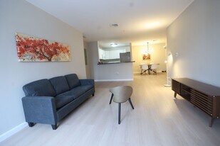 30 Franklin St, Unit 314 in Malden, MA - Building Photo